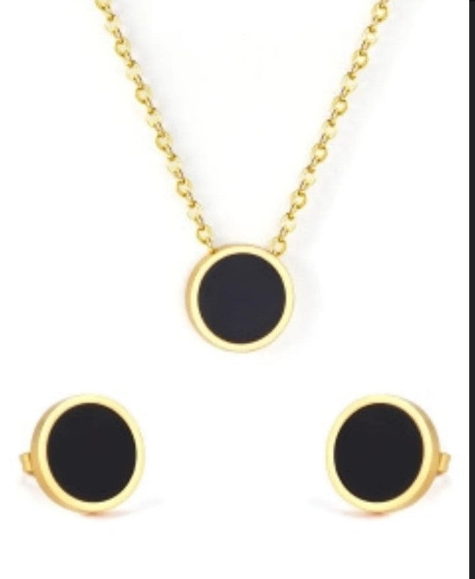 Round Black necklace and earrings