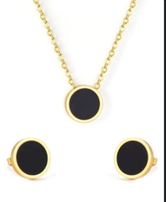 Round Black necklace and earrings
