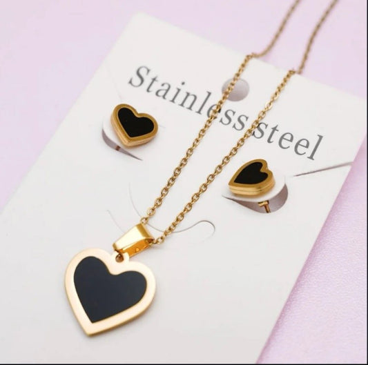 Heart necklace set