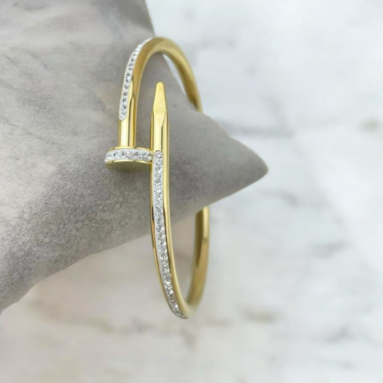 Shiny Nail Bracelet