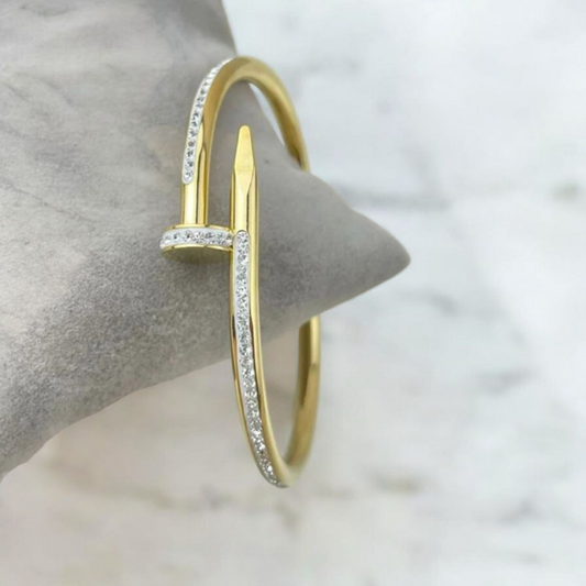 Shiny Nail Bracelet