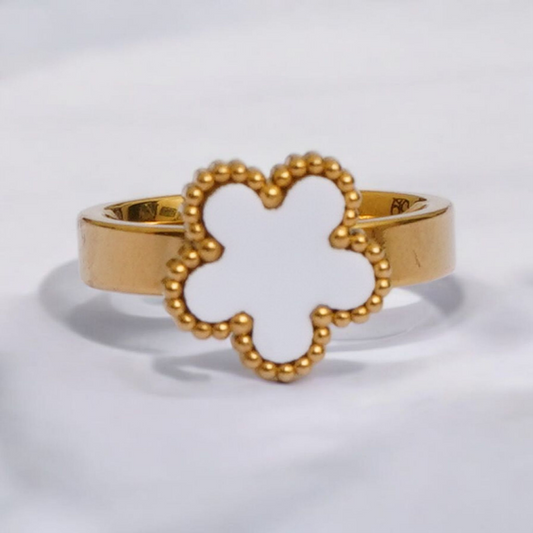 White clover ring